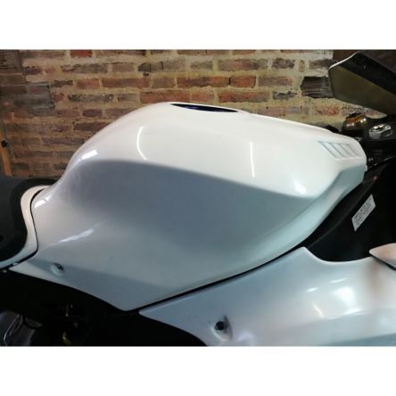 Couvre-réservoir Blinder pour Yamaha R1 20-26